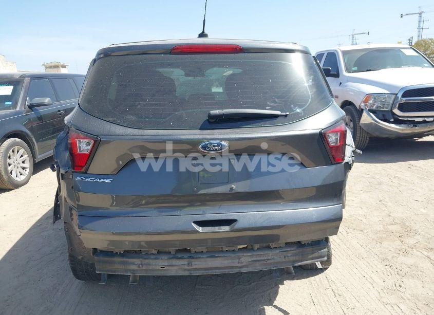 Photo 17 of 2019 Ford Escape S (VIN 1FMCU0F7XKUA62907)