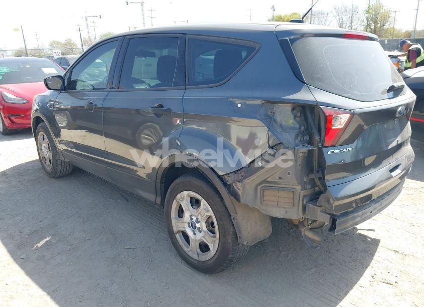 Photo 3 of 2019 Ford Escape S (VIN 1FMCU0F7XKUA62907)