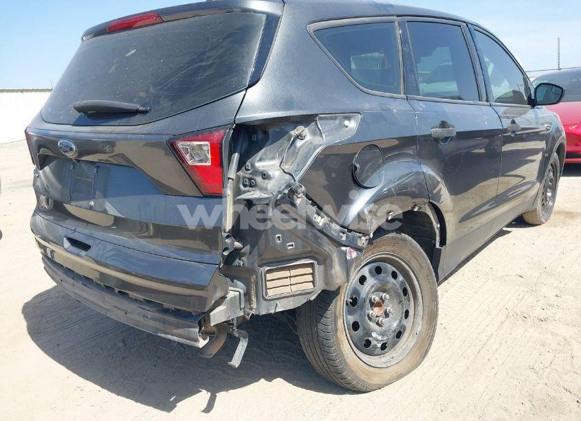 Photo 6 of 2019 Ford Escape S (VIN 1FMCU0F7XKUA62907)