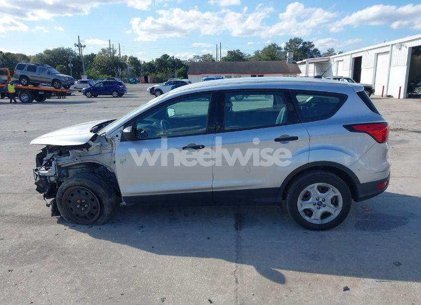 Photo 15 of 2019 Ford Escape S (VIN 1FMCU0F7XKUA65564)