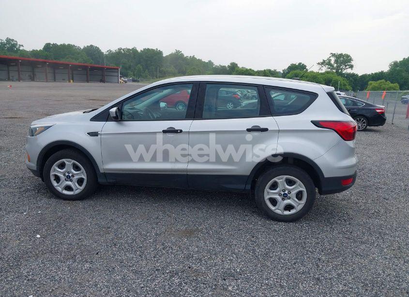Photo 14 of 2019 Ford Escape S (VIN 1FMCU0F7XKUA86477)