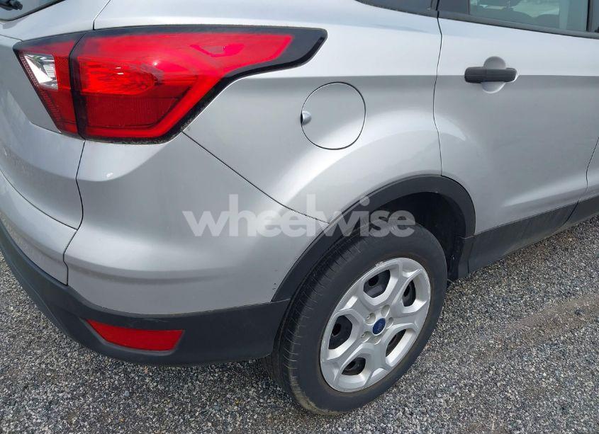 Photo 6 of 2019 Ford Escape S (VIN 1FMCU0F7XKUA86477)