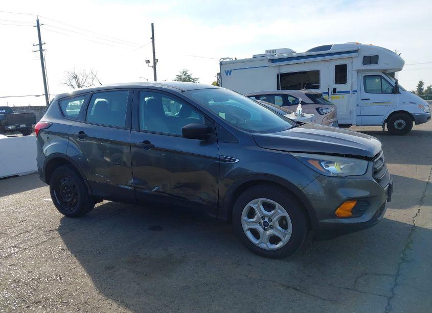Photo 13 of 2019 Ford Escape S (VIN 1FMCU0F7XKUB05755)