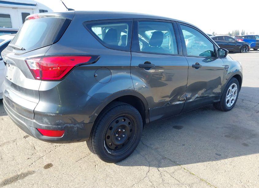 Photo 6 of 2019 Ford Escape S (VIN 1FMCU0F7XKUB05755)