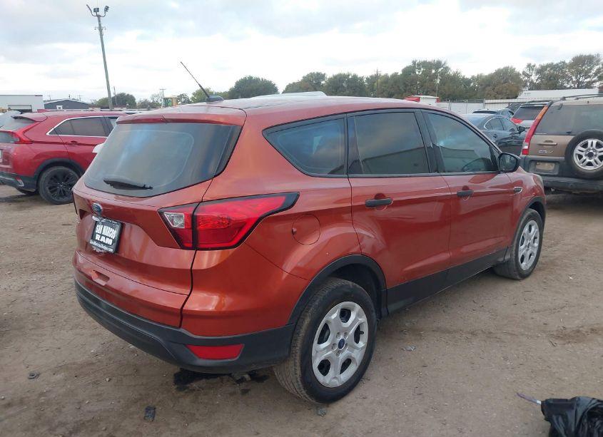 Photo 4 of 2019 Ford Escape S (VIN 1FMCU0F7XKUB58424)