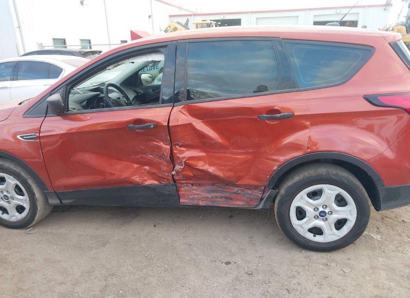 Photo 6 of 2019 Ford Escape S (VIN 1FMCU0F7XKUB58424)