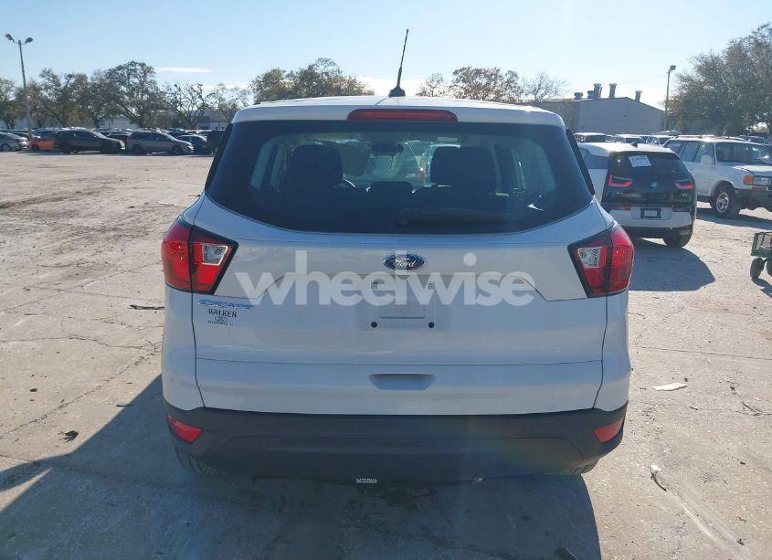 Photo 16 of 2019 Ford Escape S (VIN 1FMCU0F7XKUB95134)