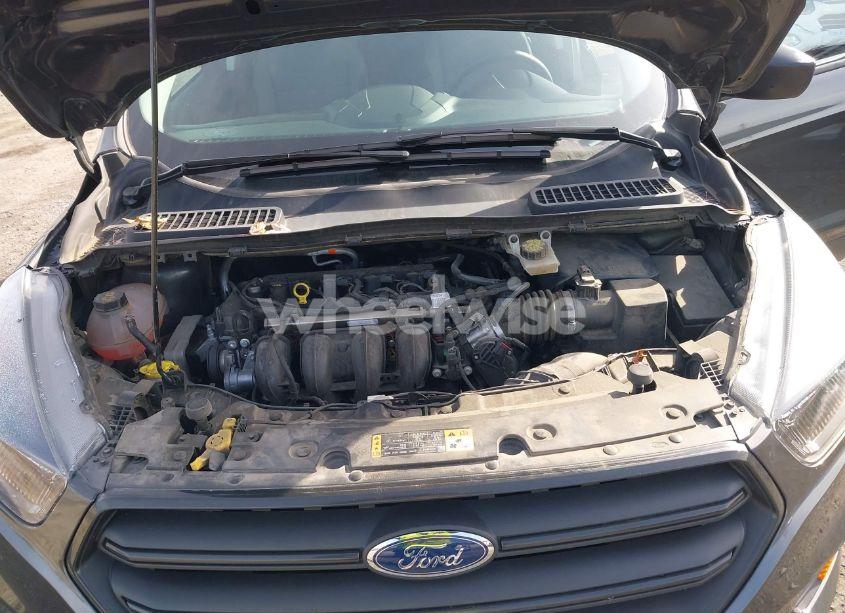 Photo 10 of 2019 Ford Escape S (VIN 1FMCU0F7XKUC26141)