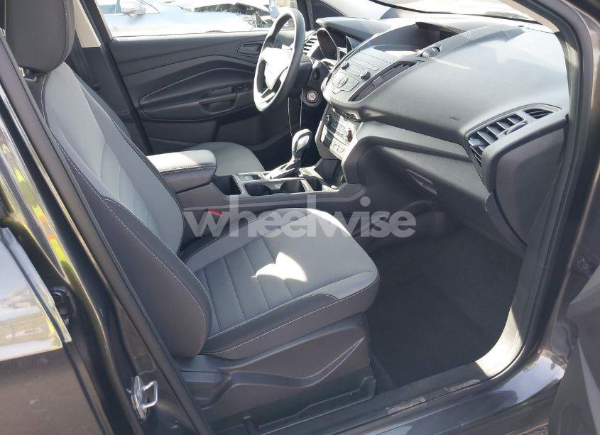 Photo 5 of 2019 Ford Escape S (VIN 1FMCU0F7XKUC26141)