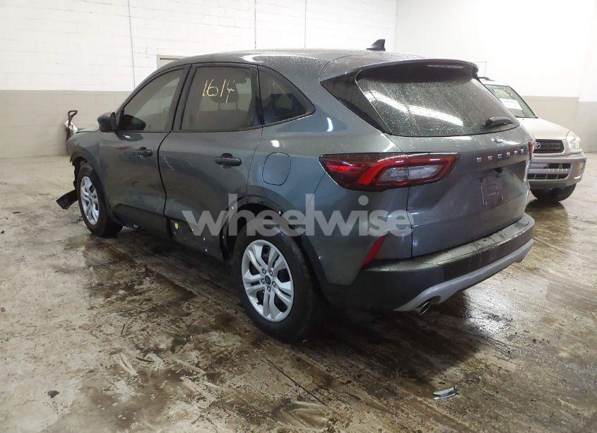 Photo 3 of 2023 Ford Escape (VIN 1FMCU0FN5PUA46331)