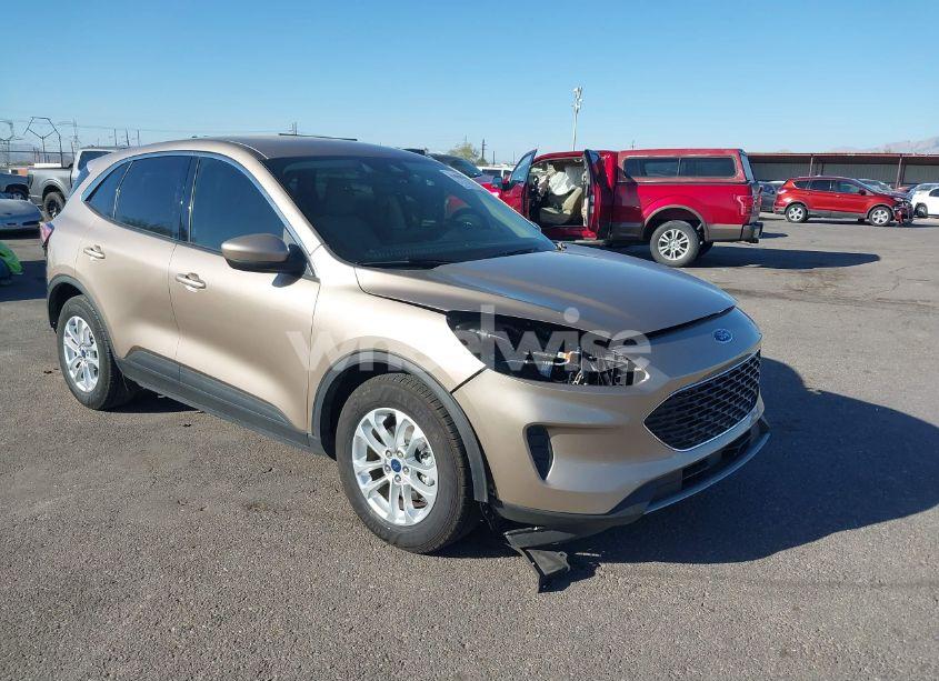 2020 Ford Escape SE (VIN 1FMCU0G60LUA35853) main photo
