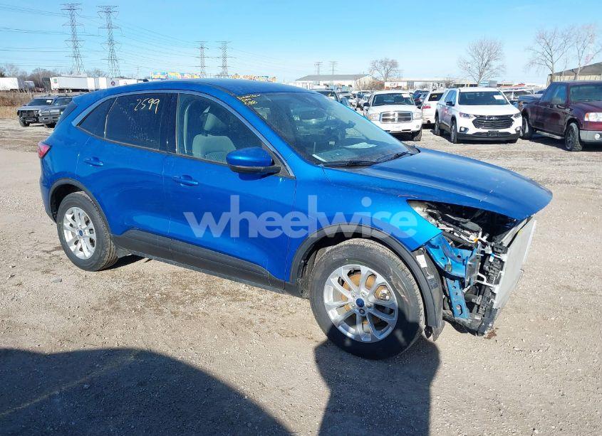 2020 Ford Escape SE (VIN 1FMCU0G60LUA59831) main photo