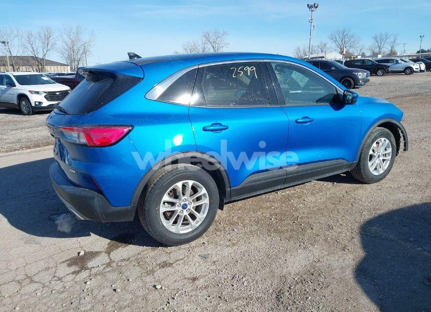 Photo 4 of 2020 Ford Escape SE (VIN 1FMCU0G60LUA59831)