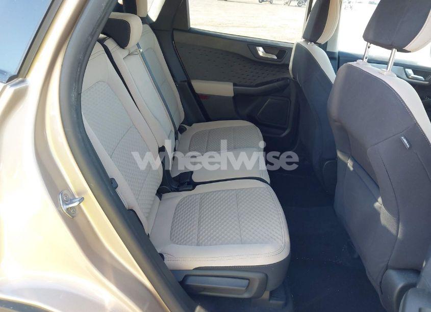 Photo 8 of 2020 Ford Escape SE (VIN 1FMCU0G60LUB13094)