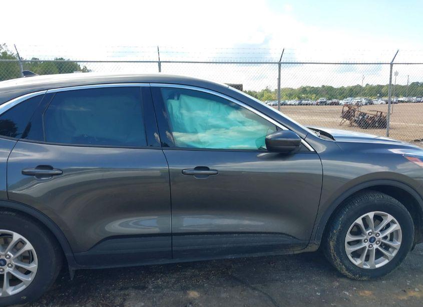 Photo 12 of 2020 Ford Escape SE (VIN 1FMCU0G60LUB73022)