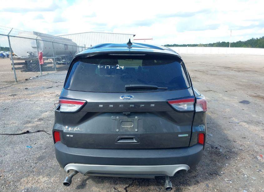Photo 15 of 2020 Ford Escape SE (VIN 1FMCU0G60LUB73022)