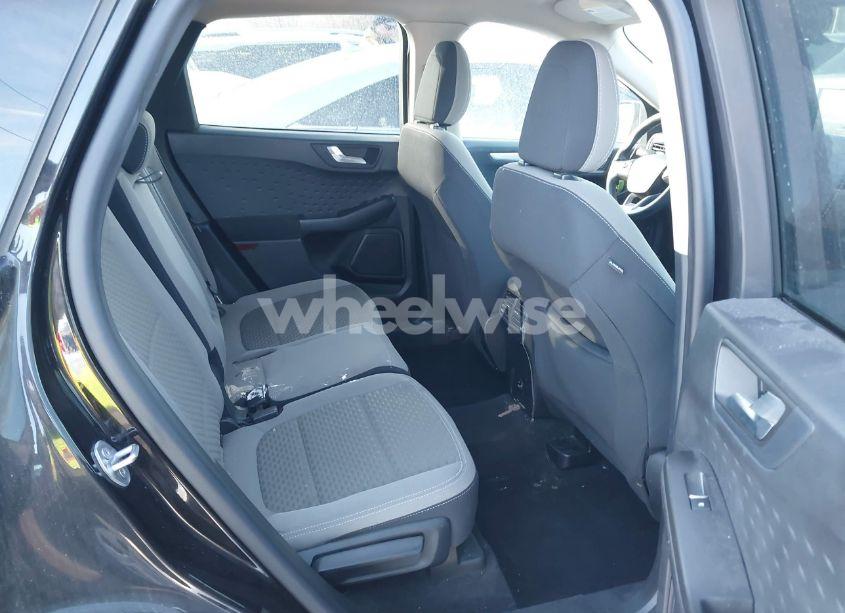 Photo 8 of 2020 Ford Escape SE (VIN 1FMCU0G60LUB94582)