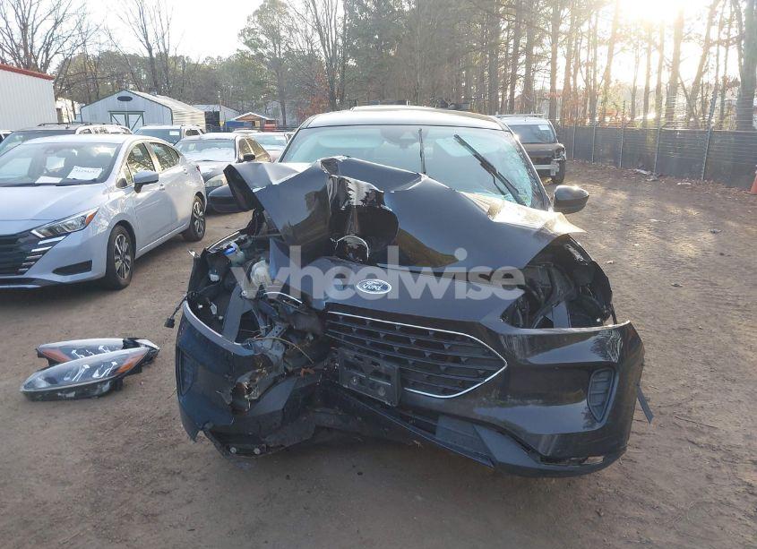 Photo 12 of 2021 Ford Escape SE (VIN 1FMCU0G60MUB07734)