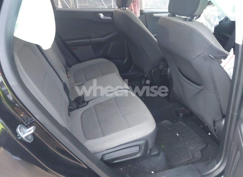 Photo 8 of 2021 Ford Escape SE (VIN 1FMCU0G60MUB07734)