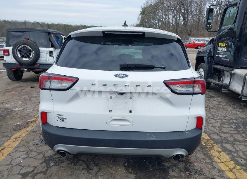 Photo 16 of 2022 Ford Escape SE (VIN 1FMCU0G60NUA46144)