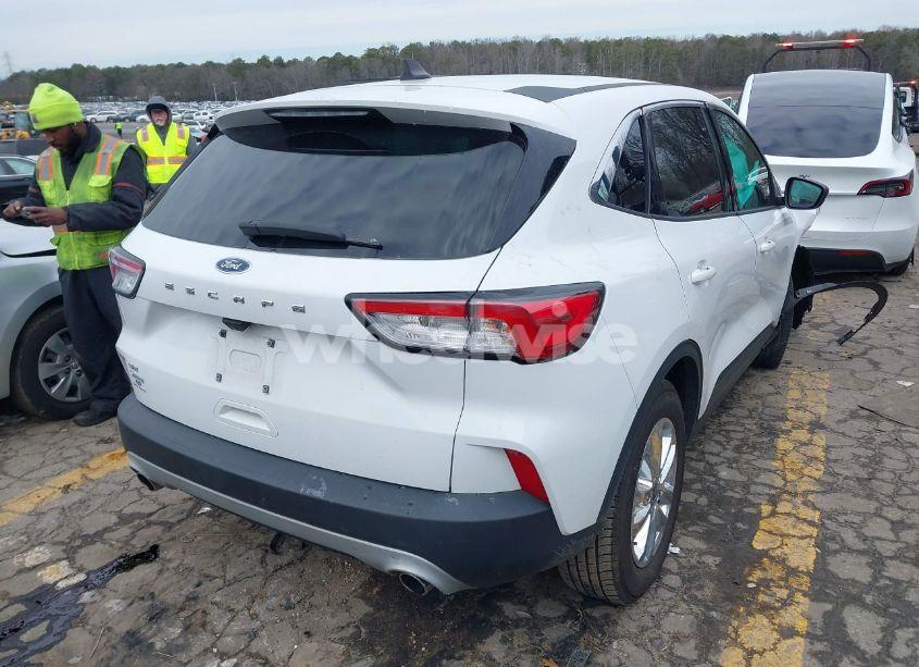 Photo 4 of 2022 Ford Escape SE (VIN 1FMCU0G60NUA46144)