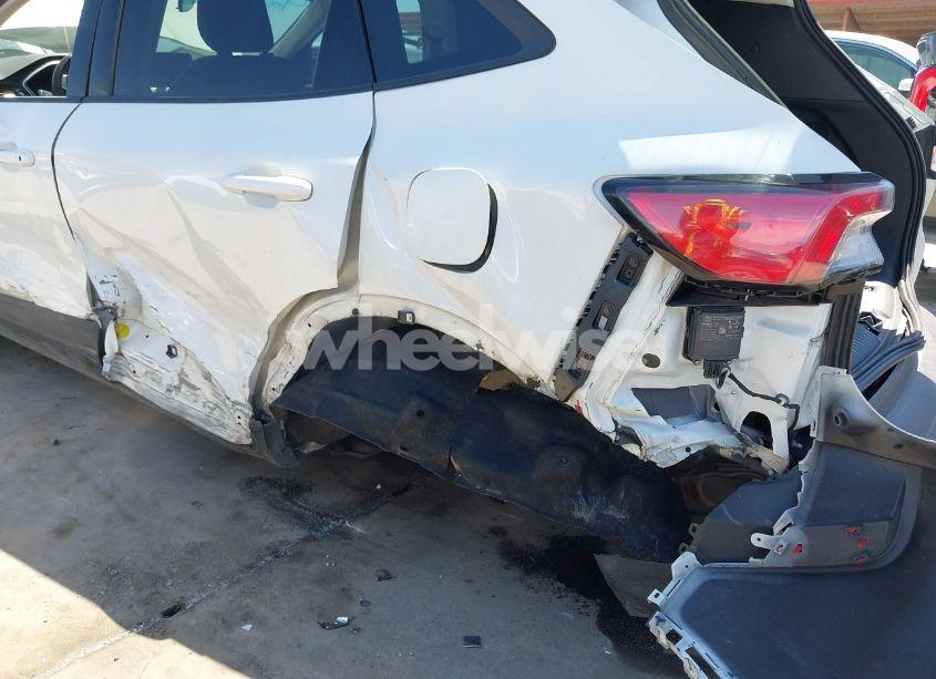 Photo 6 of 2022 Ford Escape SE (VIN 1FMCU0G60NUB11056)