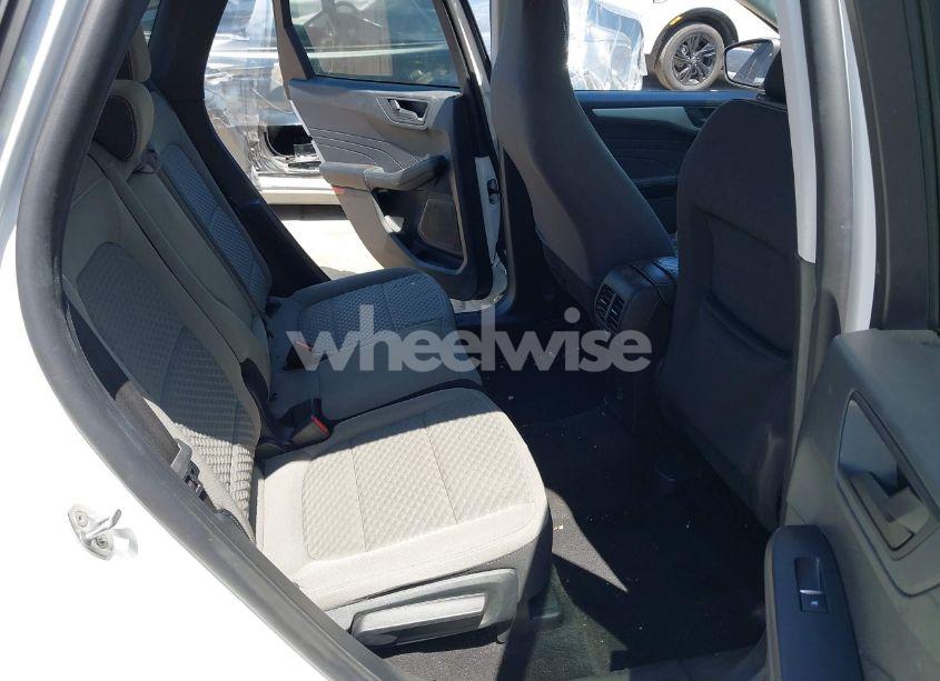 Photo 8 of 2022 Ford Escape SE (VIN 1FMCU0G60NUB11056)