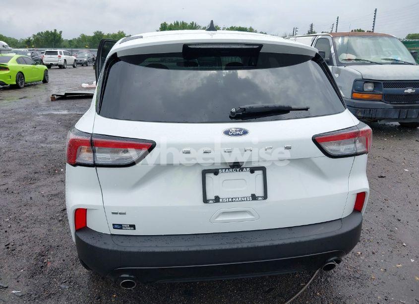 Photo 19 of 2022 Ford Escape SE (VIN 1FMCU0G60NUB13180)