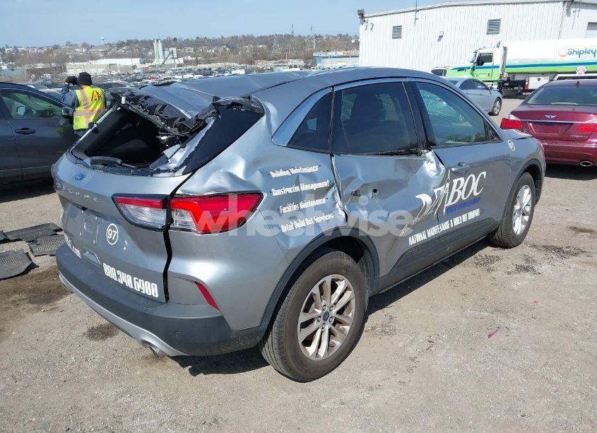 Photo 4 of 2022 Ford Escape SE (VIN 1FMCU0G60NUB30867)