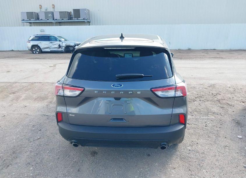 Photo 13 of 2022 Ford Escape SE (VIN 1FMCU0G60NUB61956)