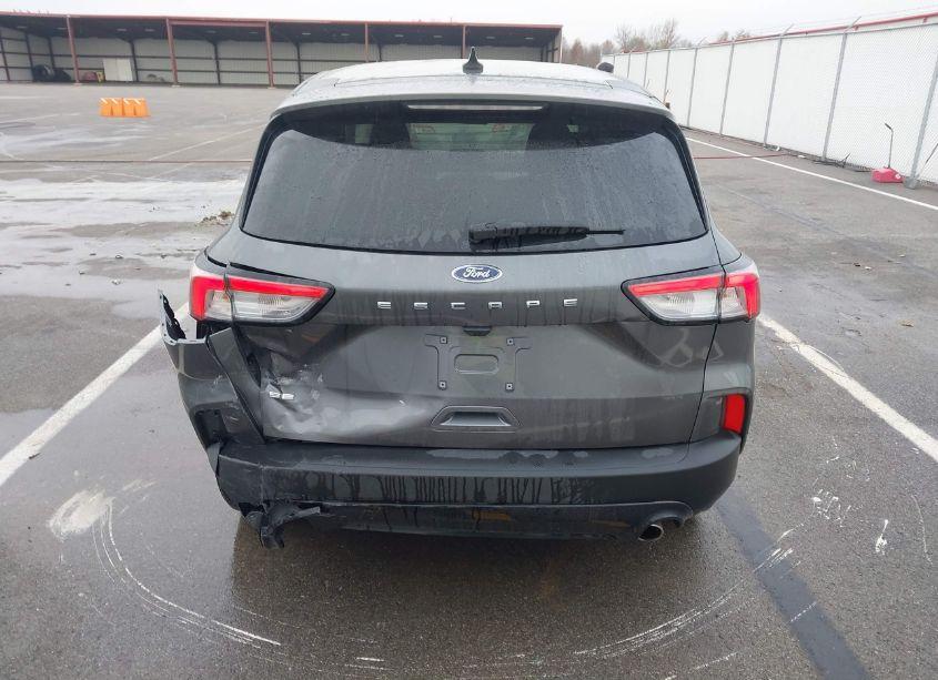 Photo 16 of 2022 Ford Escape SE (VIN 1FMCU0G60NUB85867)