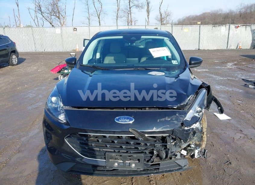 Photo 12 of 2022 Ford Escape SE (VIN 1FMCU0G60NUC00349)