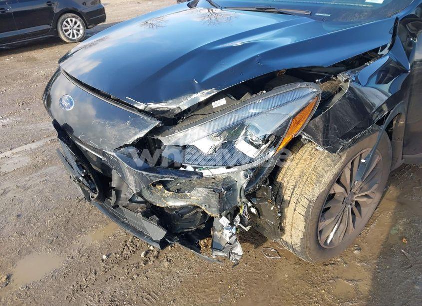 Photo 6 of 2022 Ford Escape SE (VIN 1FMCU0G60NUC00349)