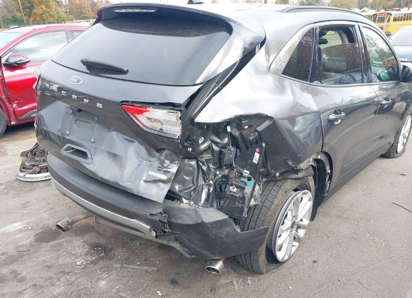 Photo 6 of 2020 Ford Escape SE (VIN 1FMCU0G61LUA21881)