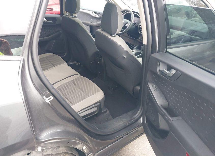 Photo 8 of 2020 Ford Escape SE (VIN 1FMCU0G61LUA21881)