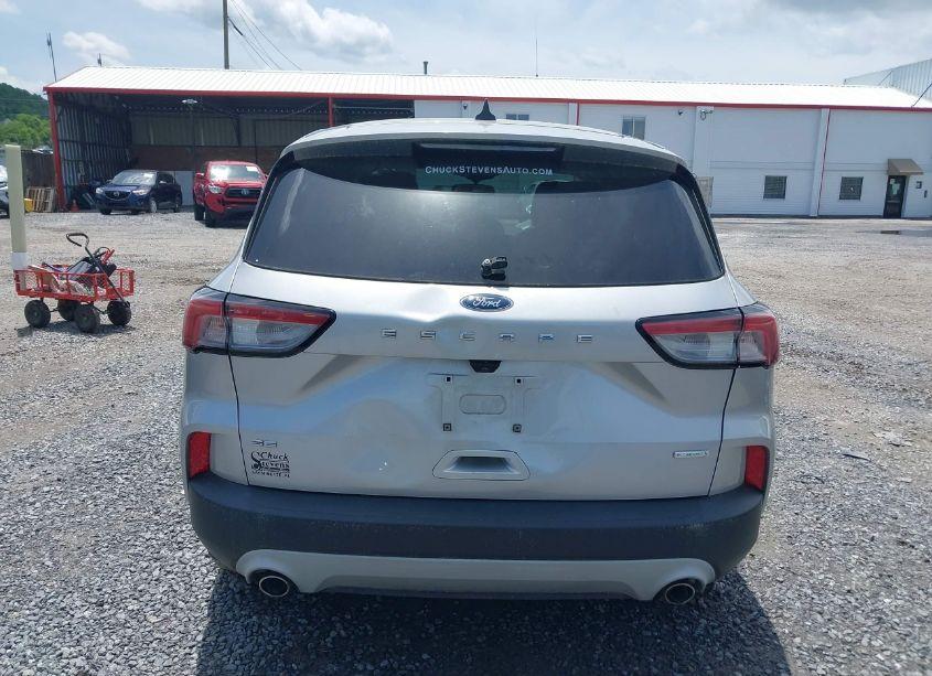 Photo 15 of 2020 Ford Escape SE (VIN 1FMCU0G61LUB58562)