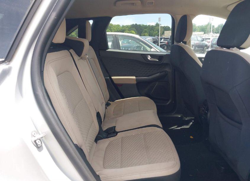 Photo 8 of 2020 Ford Escape SE (VIN 1FMCU0G61LUB58562)