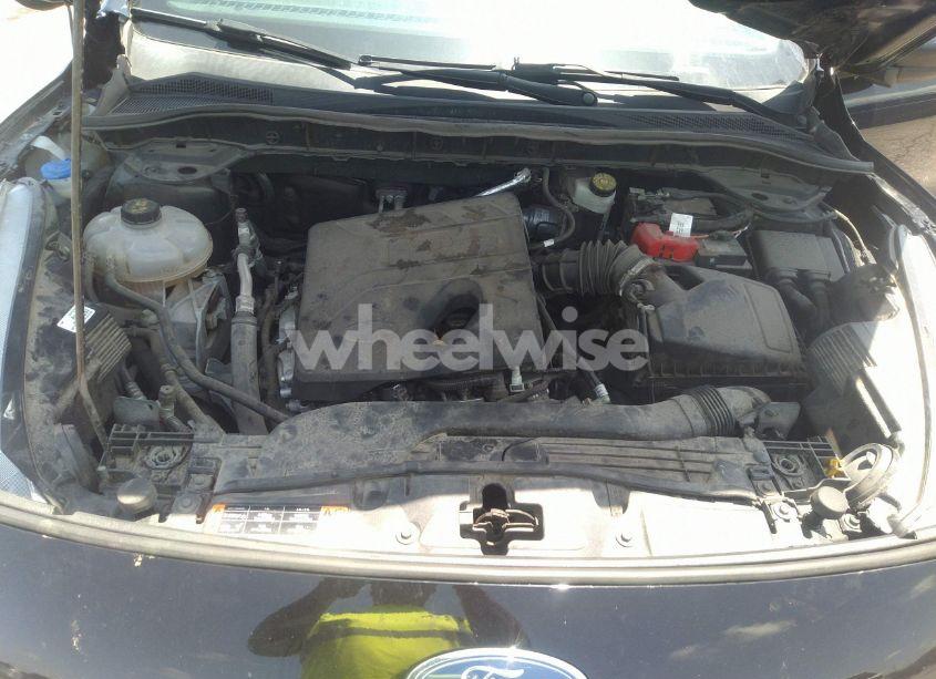 Photo 10 of 2020 Ford Escape SE (VIN 1FMCU0G61LUB77189)