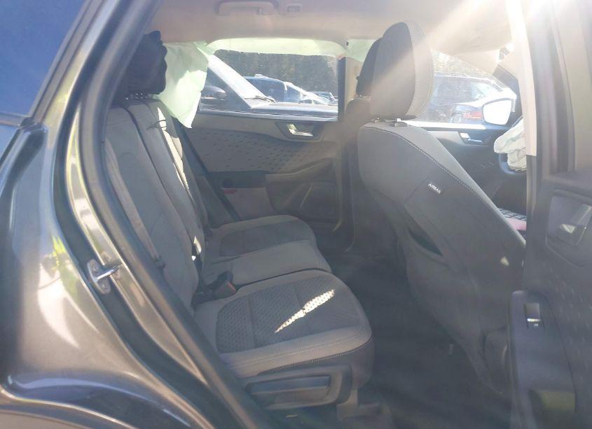 Photo 8 of 2020 Ford Escape SE (VIN 1FMCU0G61LUB77239)