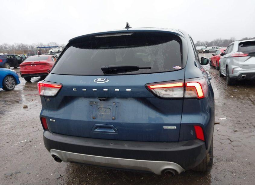 Photo 16 of 2020 Ford Escape SE (VIN 1FMCU0G61LUB91416)