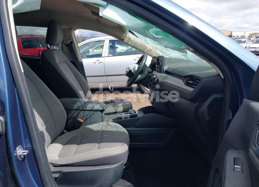 Photo 5 of 2020 Ford Escape SE (VIN 1FMCU0G61LUC47032)