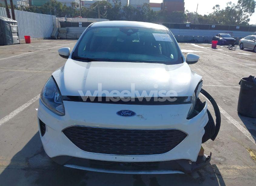 Photo 12 of 2020 Ford Escape SE (VIN 1FMCU0G61LUC77454)