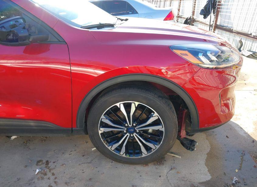 Photo 19 of 2021 Ford Escape SE (VIN 1FMCU0G61MUA14771)