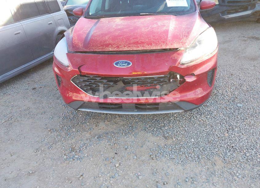 Photo 6 of 2021 Ford Escape SE (VIN 1FMCU0G61MUB02249)