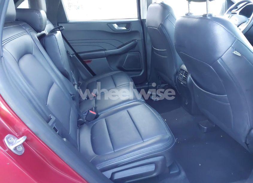 Photo 8 of 2021 Ford Escape SE (VIN 1FMCU0G61MUB02249)