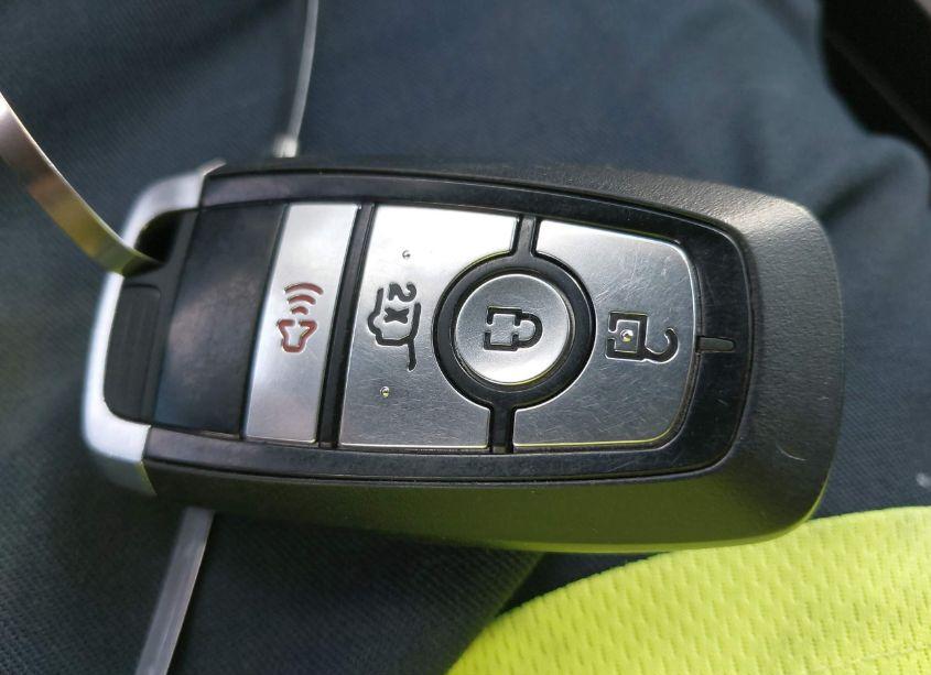 Photo 11 of 2021 Ford Escape SE (VIN 1FMCU0G61MUB14322)