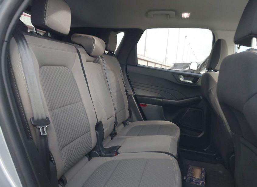 Photo 8 of 2021 Ford Escape SE (VIN 1FMCU0G61MUB14322)