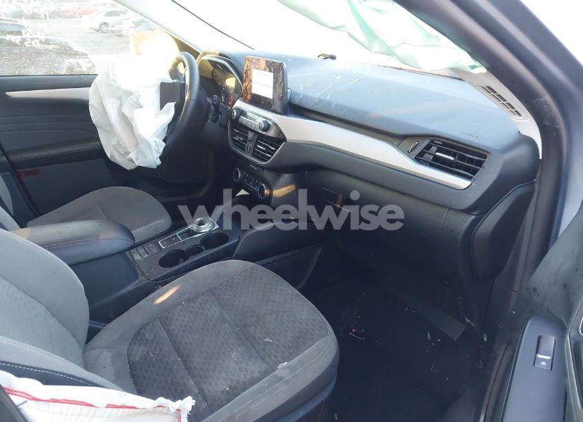 Photo 5 of 2022 Ford Escape SE (VIN 1FMCU0G61NUA29451)