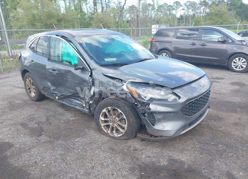 2022 Ford Escape SE (VIN 1FMCU0G61NUA48338) main photo