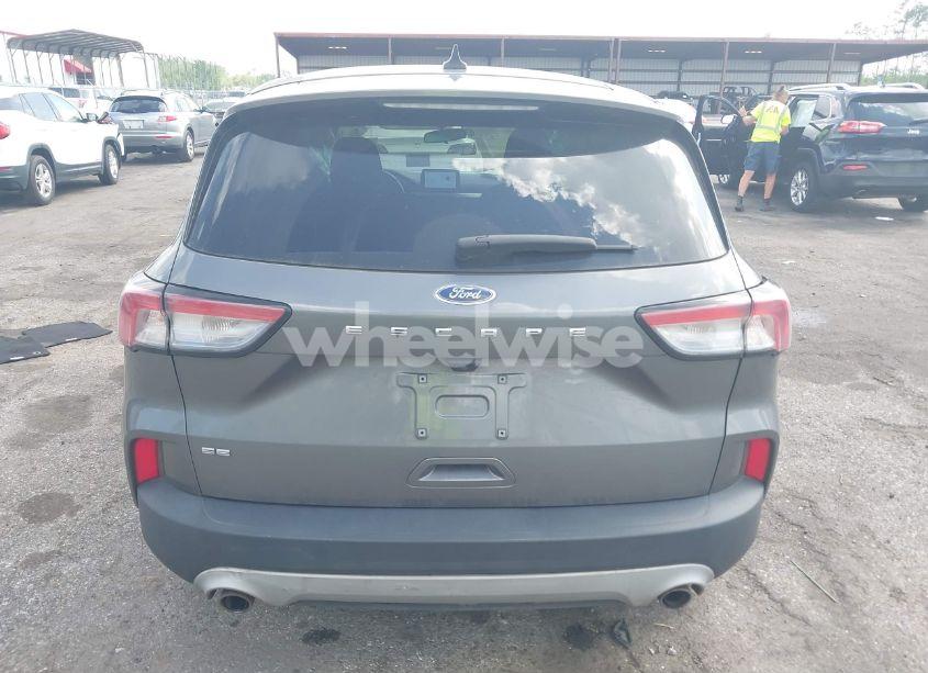 Photo 16 of 2022 Ford Escape SE (VIN 1FMCU0G61NUA48338)